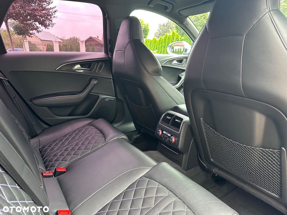Audi S6 Avant - 25