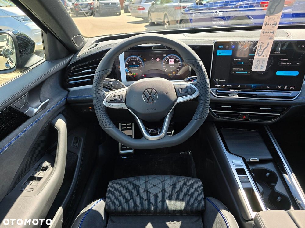 Volkswagen Passat 2.0 TDI SCR R-Line Plus DSG - 12