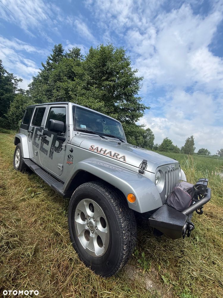 Jeep Wrangler 3.6 Unlim Sahara - 3