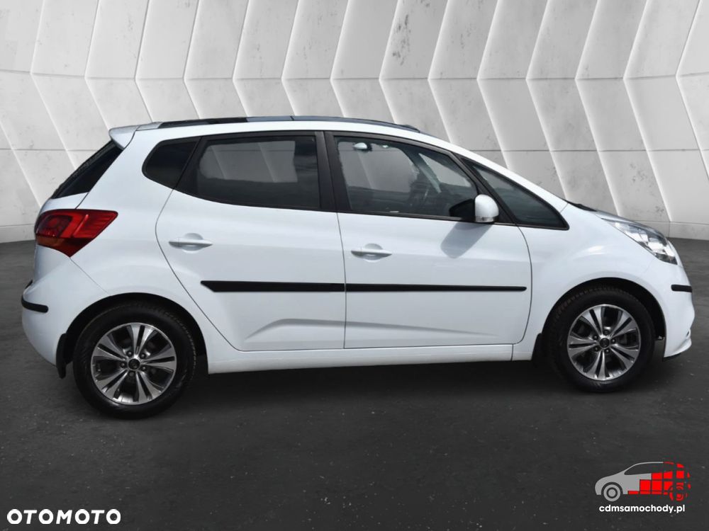 Kia Venga - 11