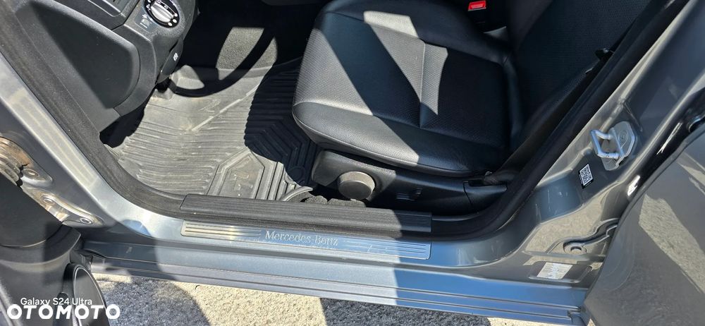 Mercedes-Benz Klasa C 200 CDI BlueEff Elegance - 26