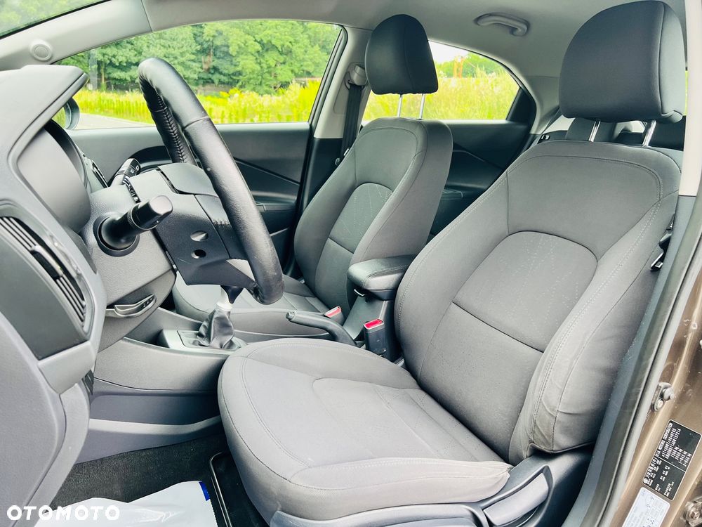 Kia Rio 1.2 Business Line - 25