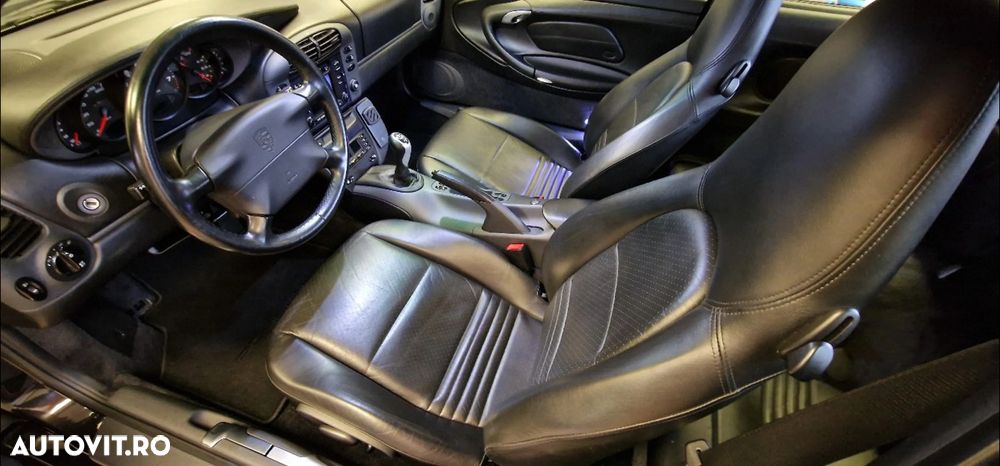 Porsche 911 Carrera - 7