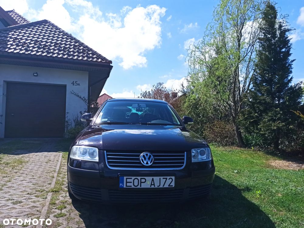 Volkswagen Passat - 4