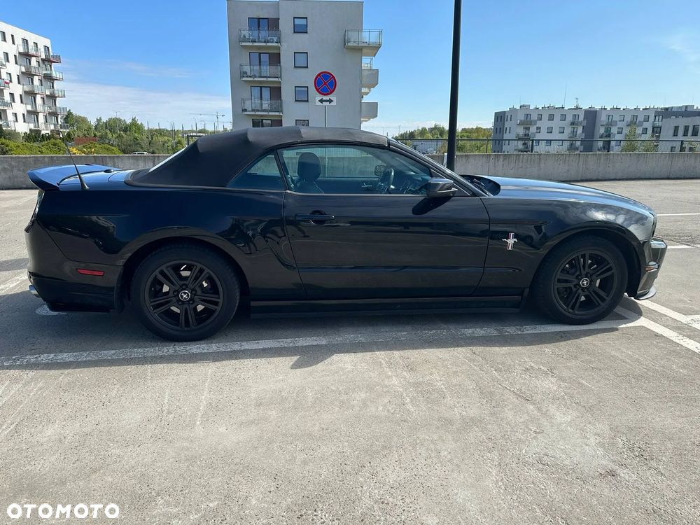 Ford Mustang 3.7 V6 Premium - 2