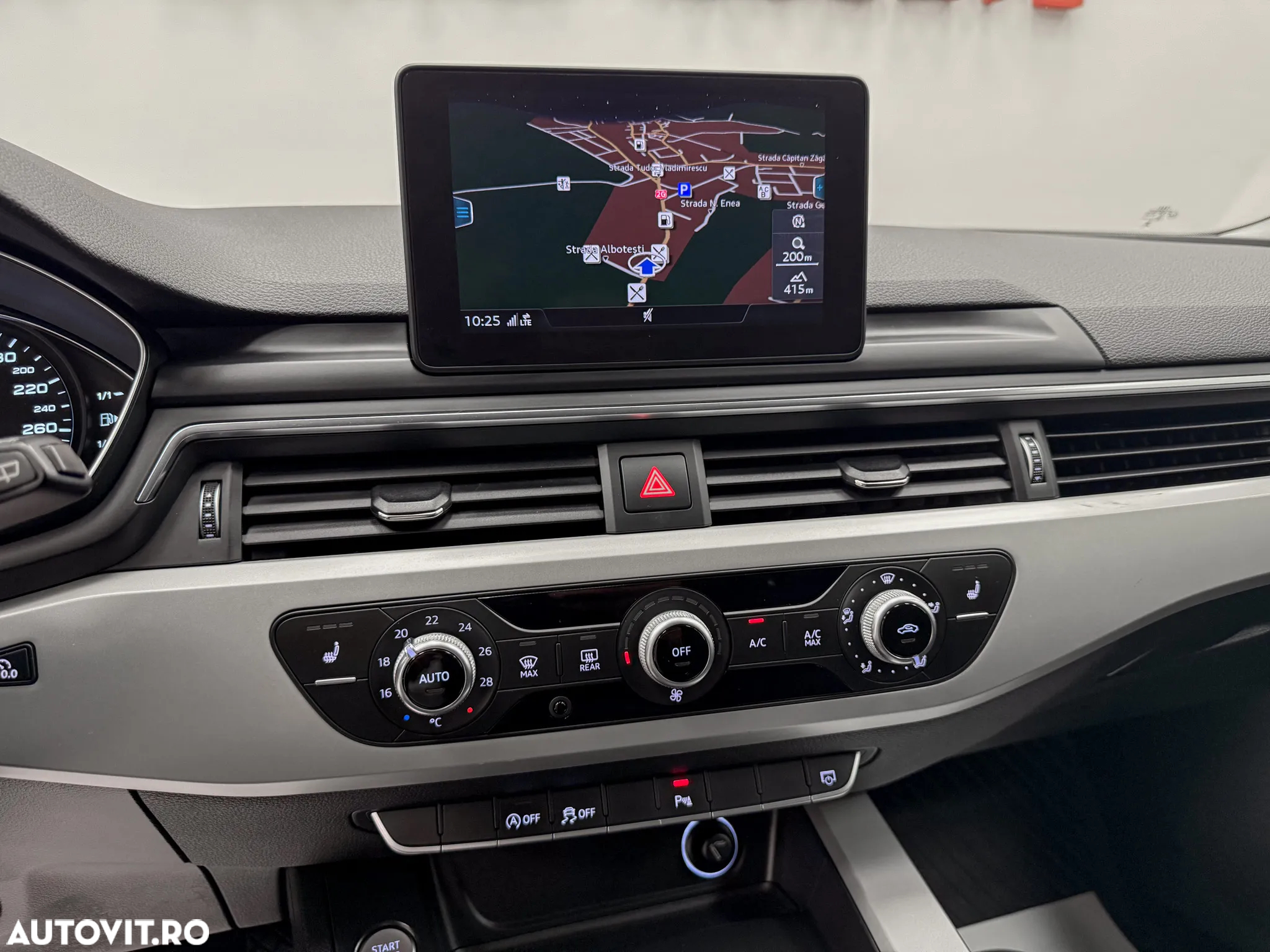 Audi A4 Avant 2.0 TDI S tronic - 26