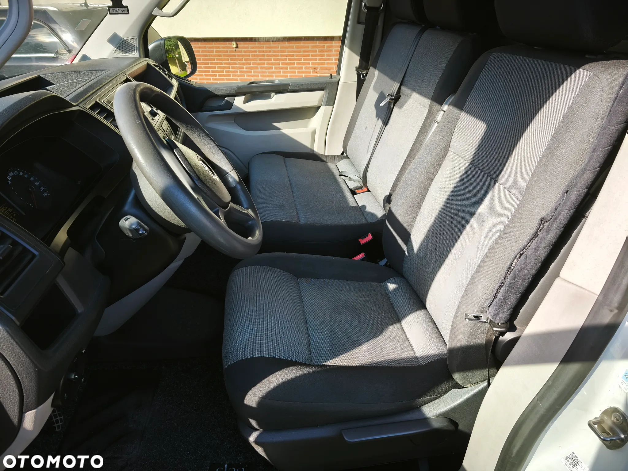 Volkswagen Transporter T6 - 6