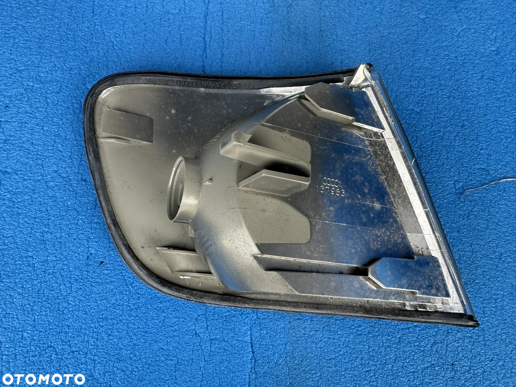 Audi 100 C4 kierunkowskaz lewy biały - 2