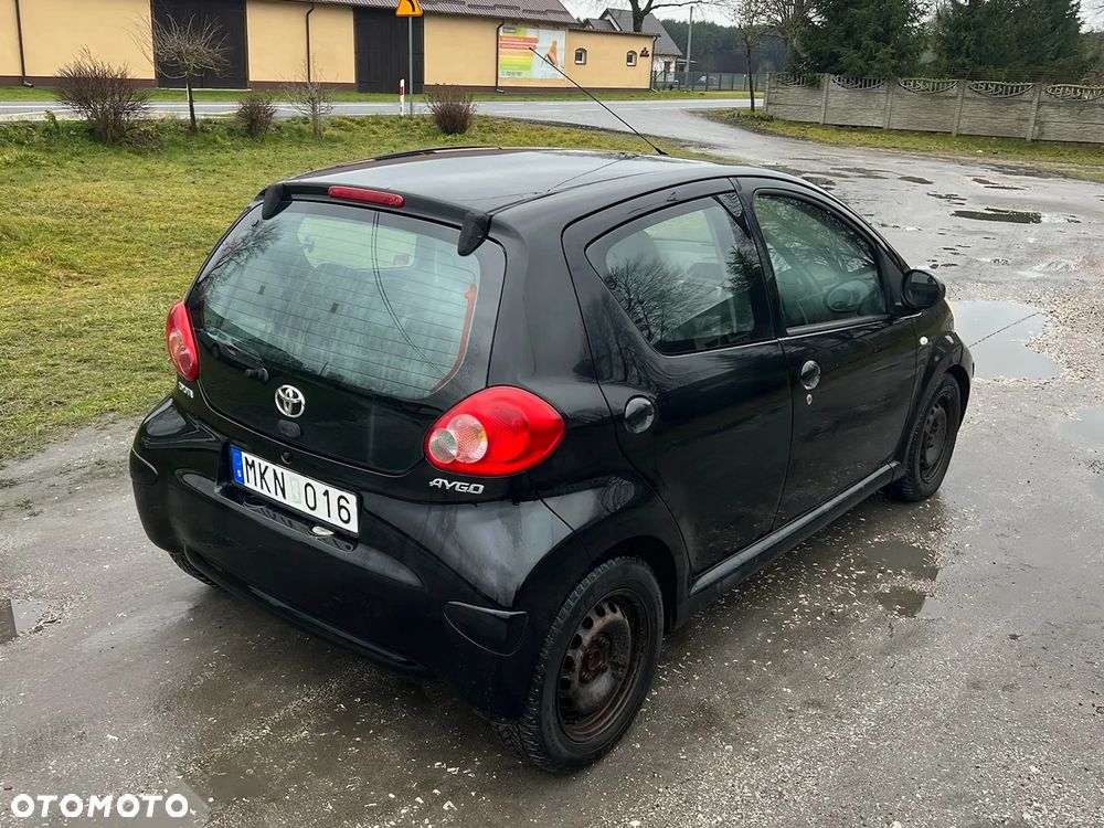 Toyota Aygo - 8