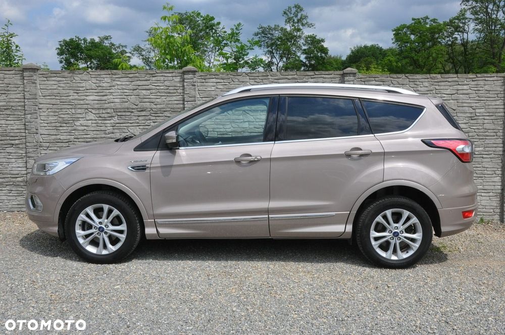 Ford Kuga 1.5 EcoBoost 2x4 Vignale - 2