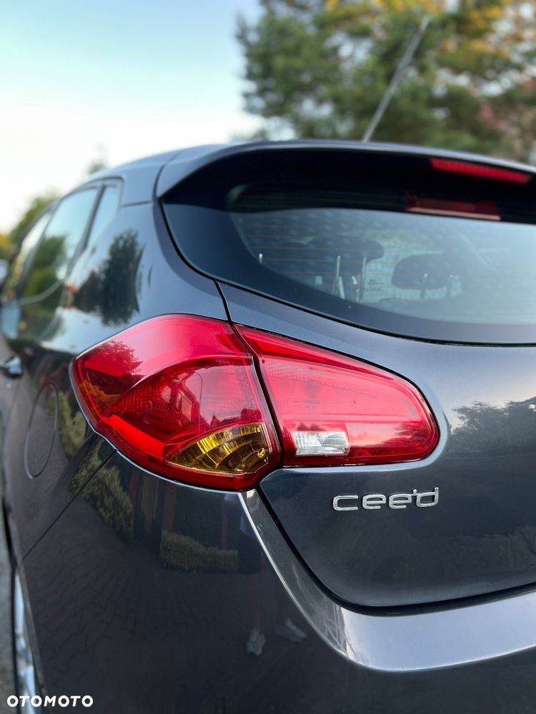 Kia Ceed 1.4 CVVT Dream Team Edition - 5