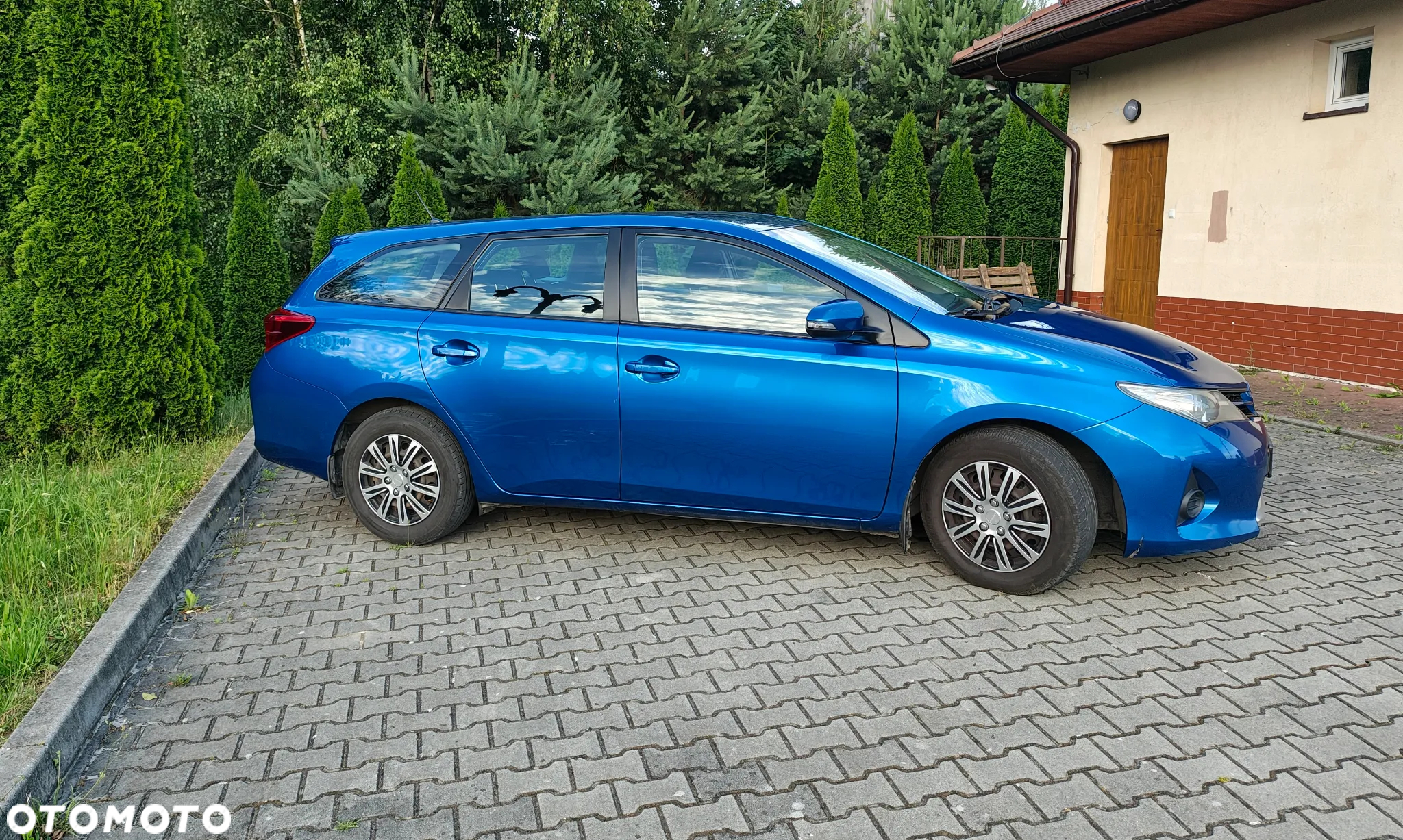 Toyota Auris 1.4 D-4D Life - 3