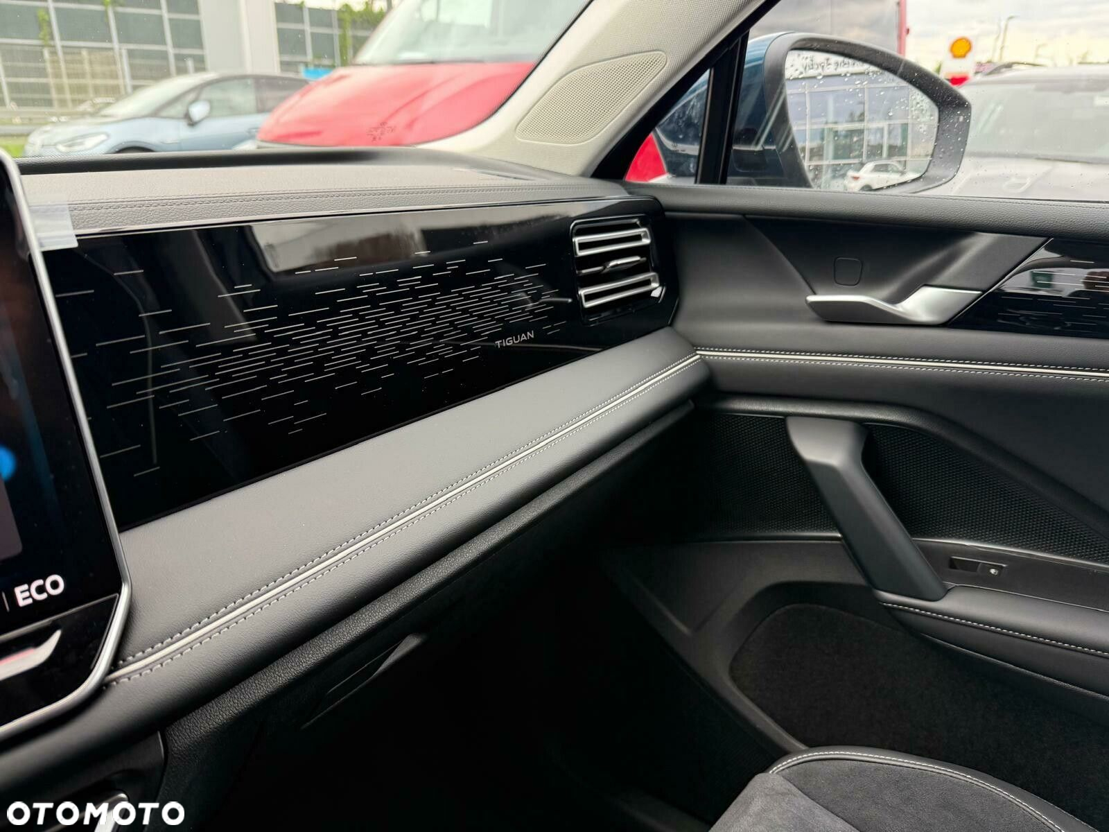 Volkswagen Tiguan - 26