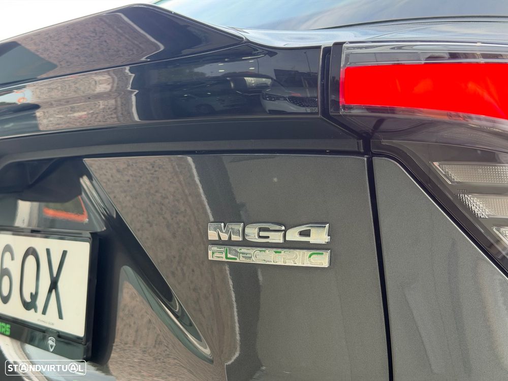 MG MG4 4 Standard - 13