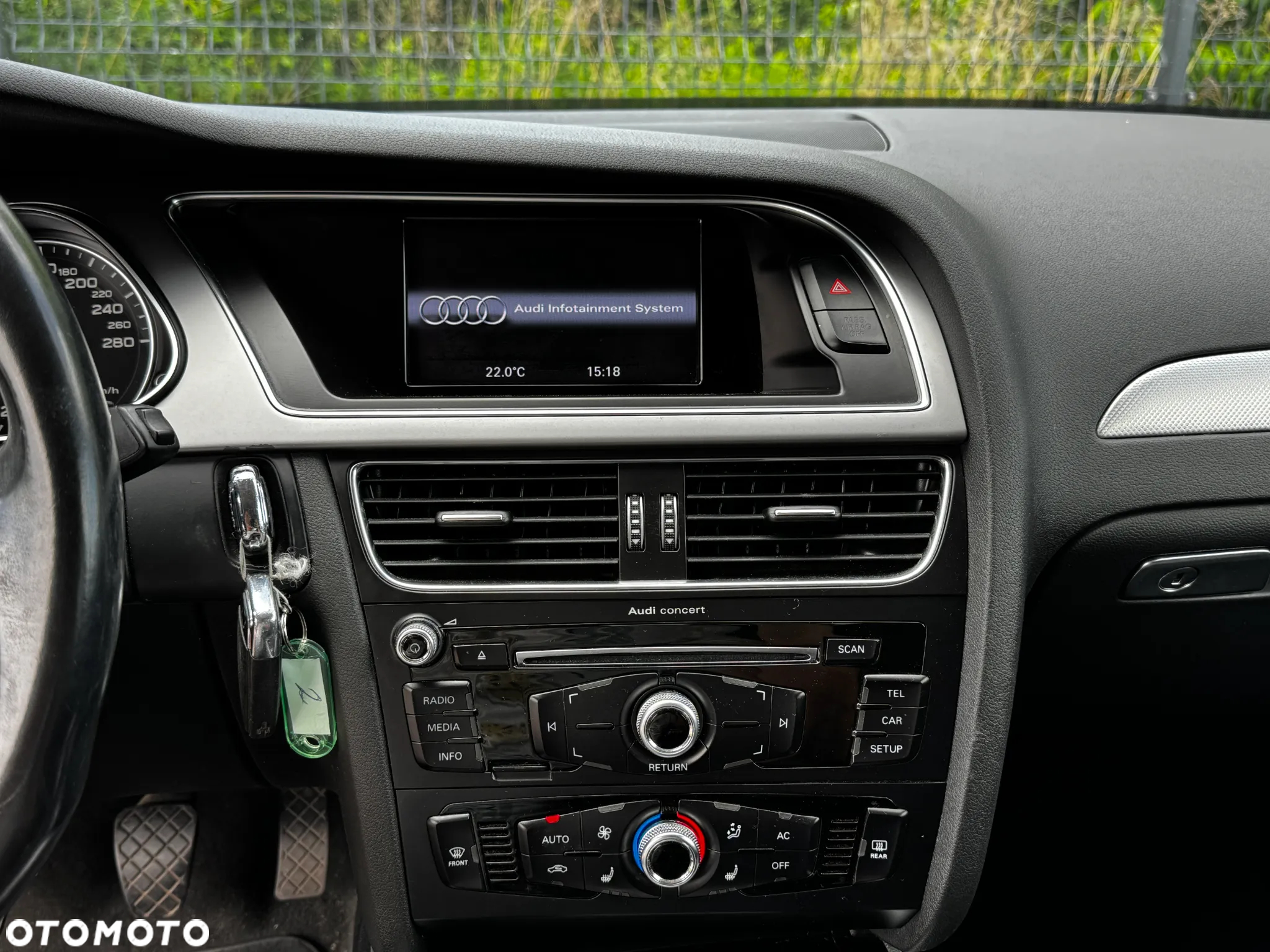 Audi A4 Avant 2.0 TDI DPF Ambiente - 11
