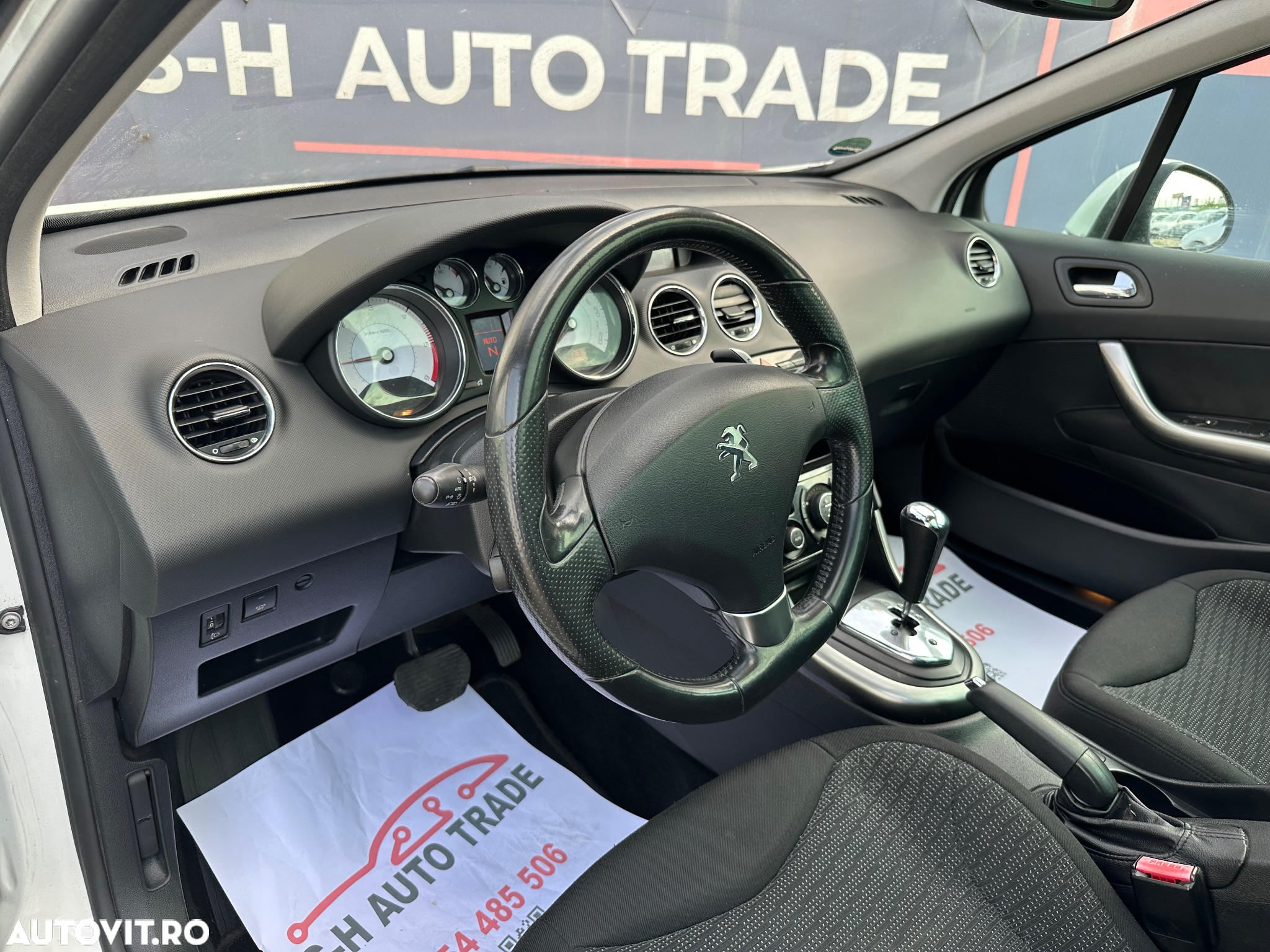 Peugeot 308 - 13