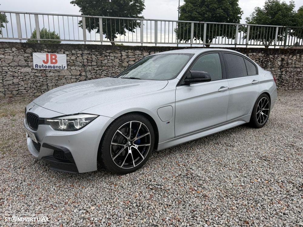 BMW 330 e iPerformance Pack M - 1
