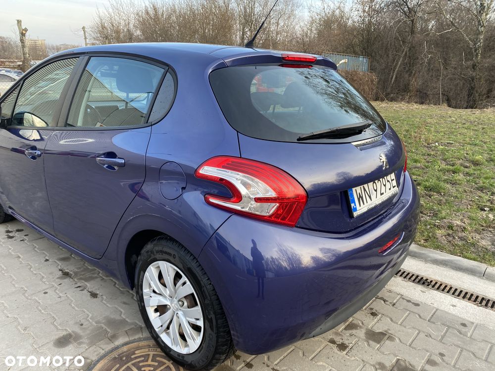 Peugeot 208 1.2 PureTech Active - 12