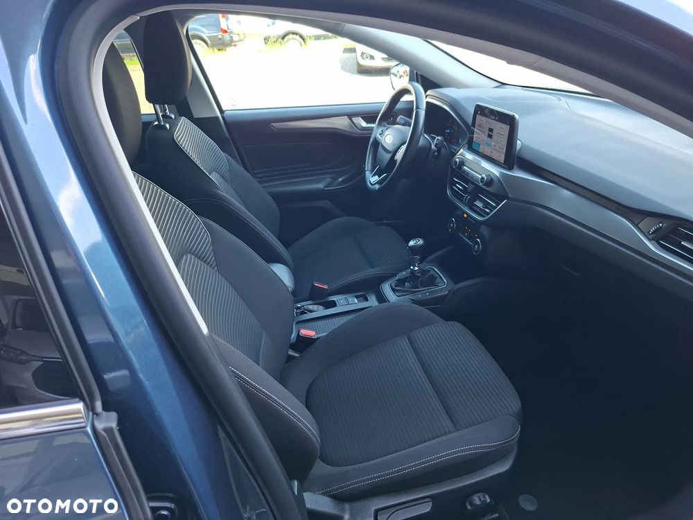 Ford Focus 1.0 EcoBoost Titanium - 31