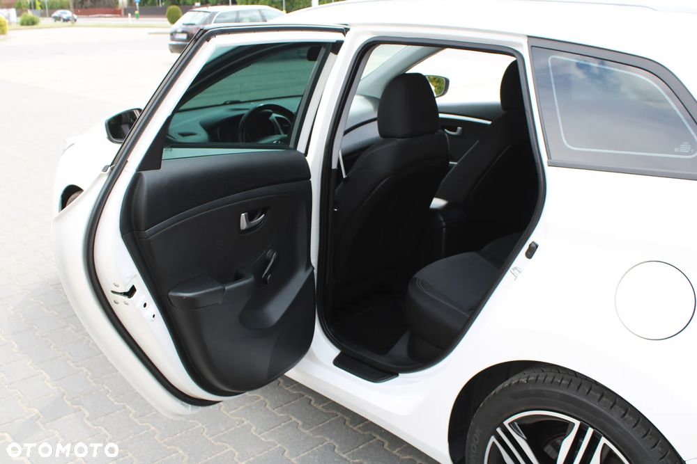 Hyundai i30 - 22