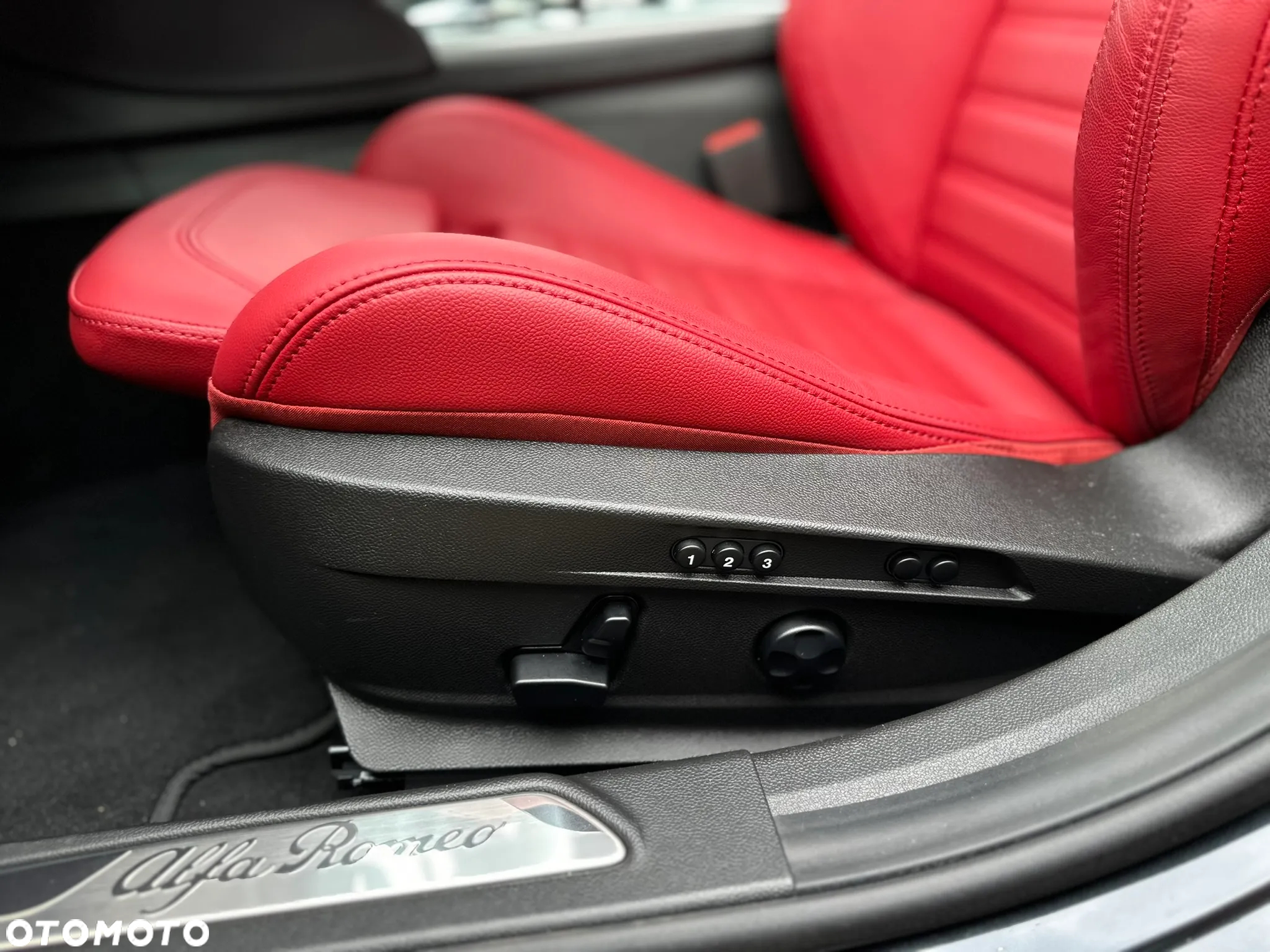 Alfa Romeo Giulia 2.0 Turbo Veloce Q4 - 16