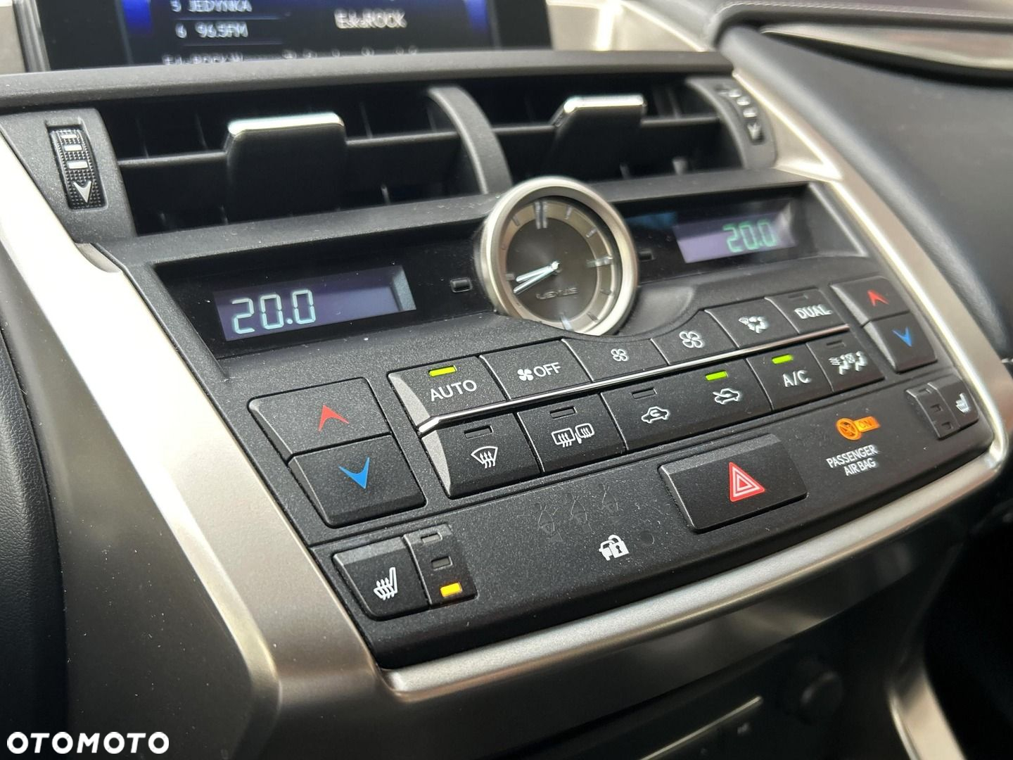 Lexus NX 200t Elite AWD - 18