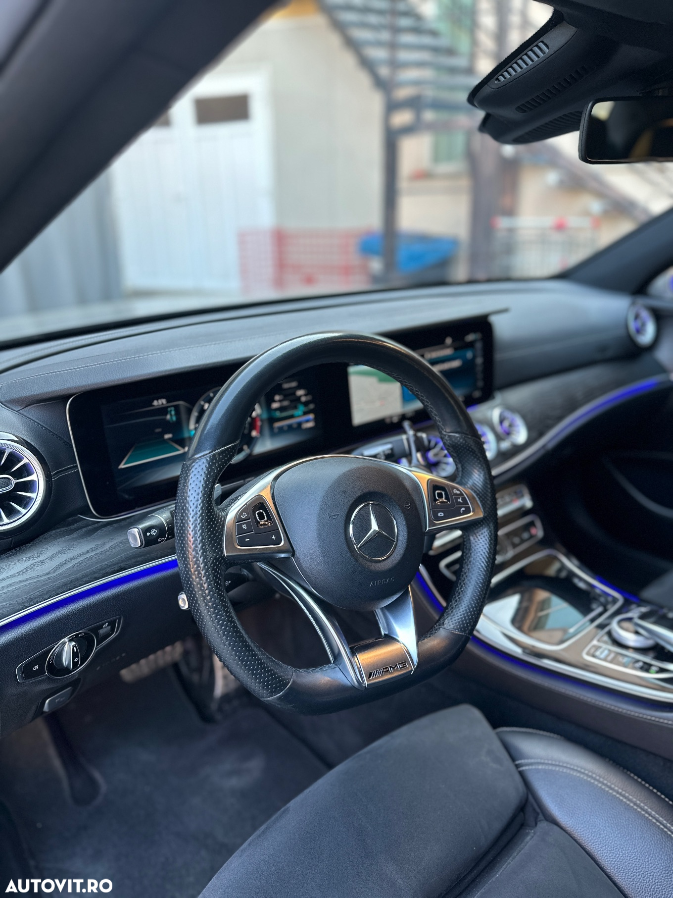 Mercedes-Benz E - 19
