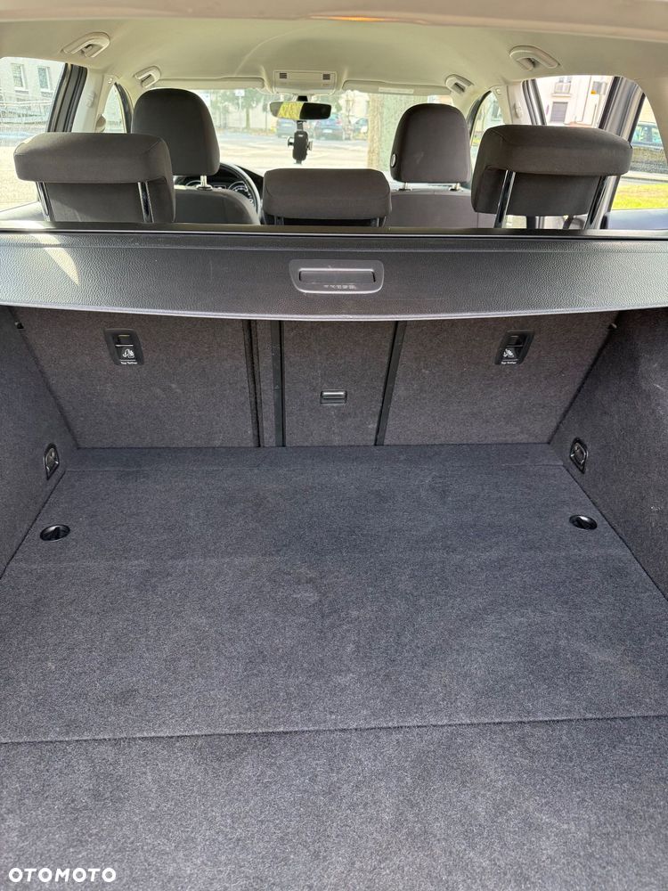 Volkswagen Golf 2.0 TDI BMT Comfortline - 12