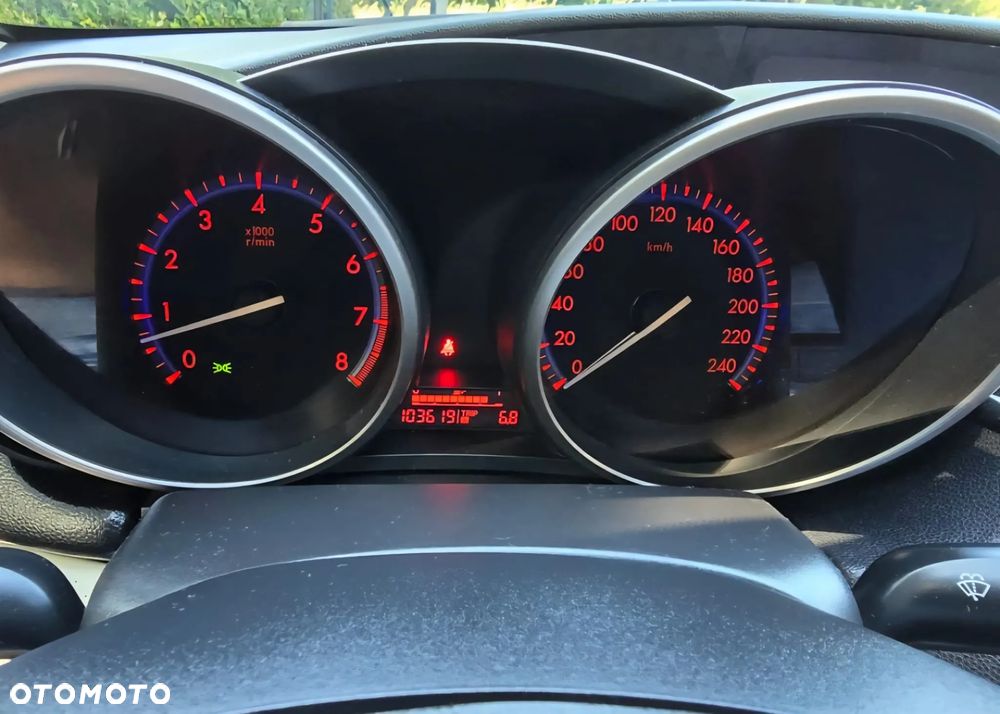 Mazda 3 - 10