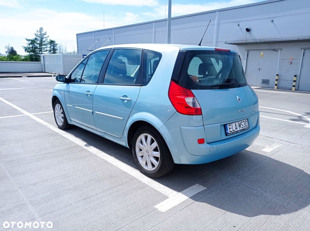 Renault Scenic 2.0 16V Privilege - 7