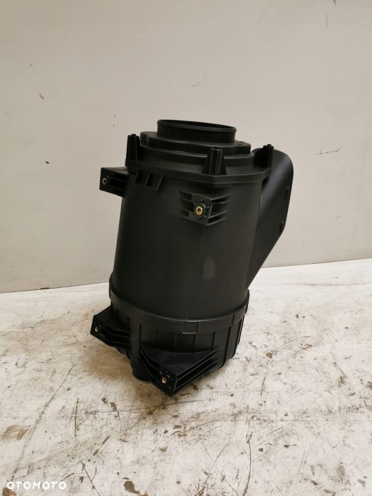 OBUDOWA FILTRA POWIETRZA SCANIA S R NGT 22321180 - 1