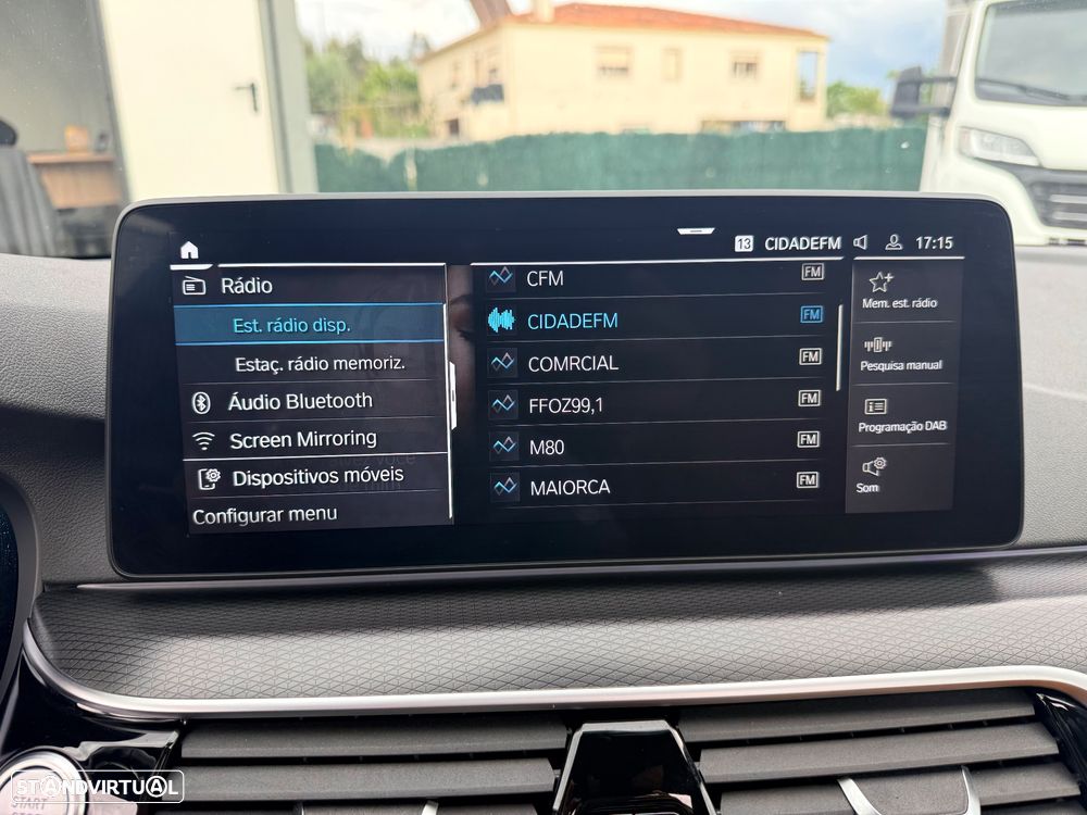BMW 530 e Pack Desportivo M - 32