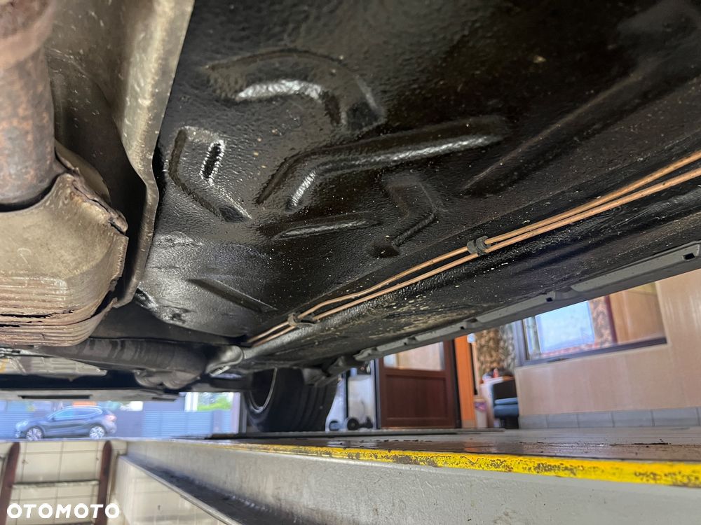 Mercedes-Benz Klasa E - 27