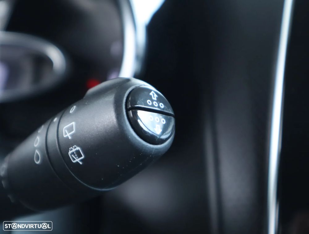 Renault Clio 0.9 TCe Limited Bi-Fuel - 35