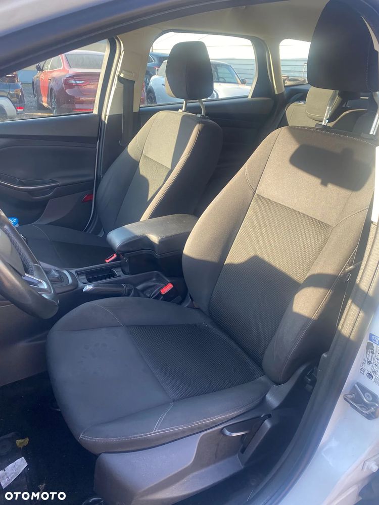 Ford Focus 1.5 TDCi Trend - 8
