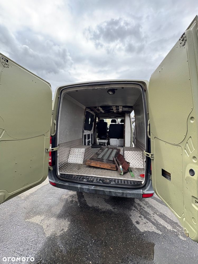 Mercedes-Benz Sprinter 513 bankowóz - 13