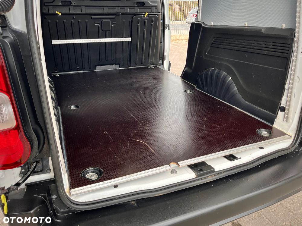 Citroën BERLINGO LONG / 3 OSOBY / SALON POLSKA / BEZWYPADKOWY / DOSTĘPNE 15 SZTUK - 24