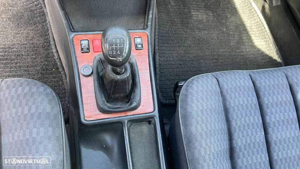 Mercedes-Benz 190 E 2.3 - 16