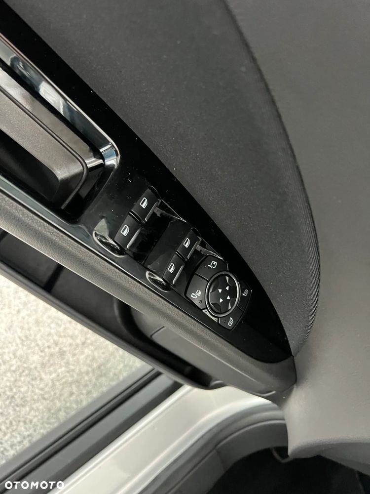 Ford Mondeo 2.0 EcoBlue Titanium - 18