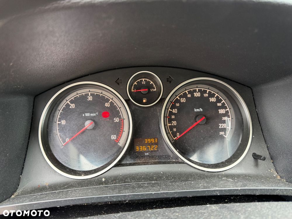 Opel Zafira 1.9 CDTI Essentia - 11