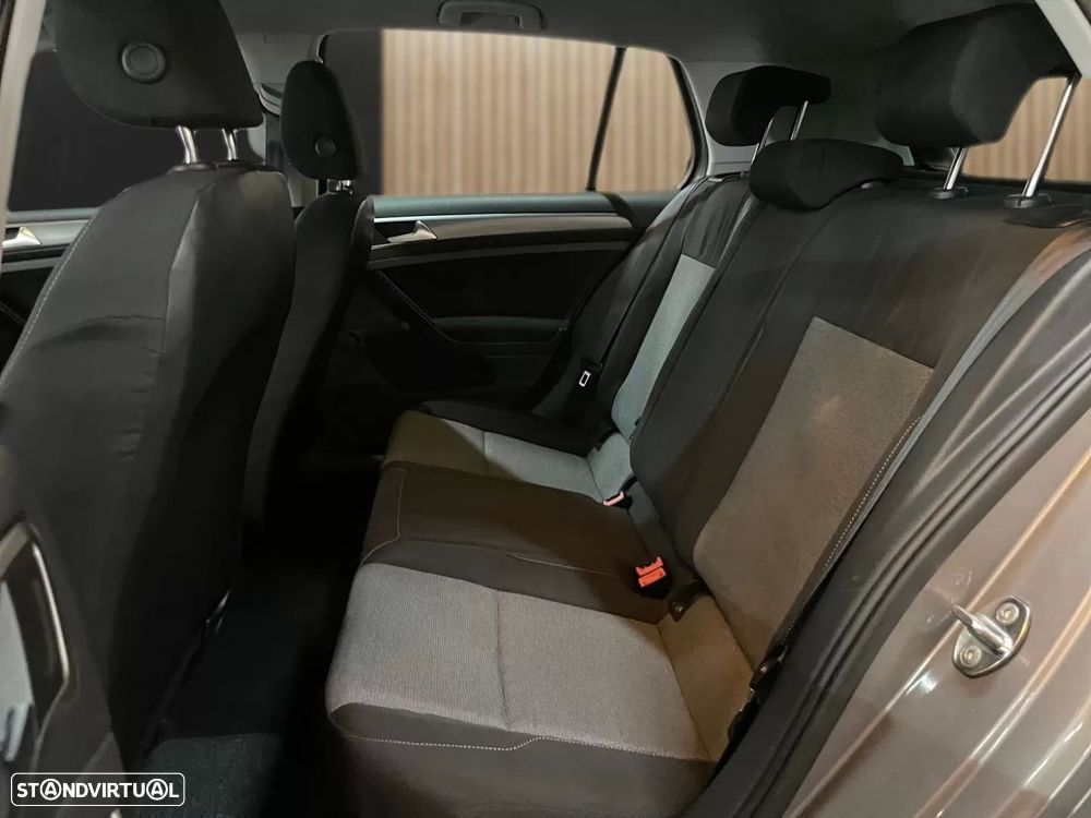 VW Golf 1.6 TDi Style - 19