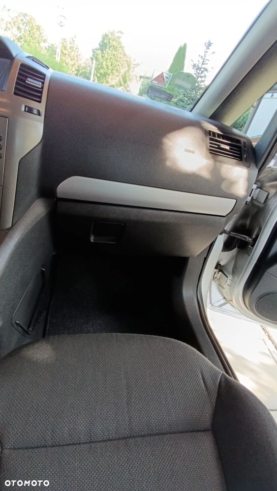 Opel Zafira 1.8 Enjoy - 9