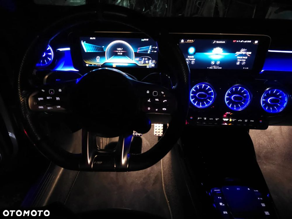 Mercedes-Benz CLA AMG 35 4-Matic 7G-DCT - 30