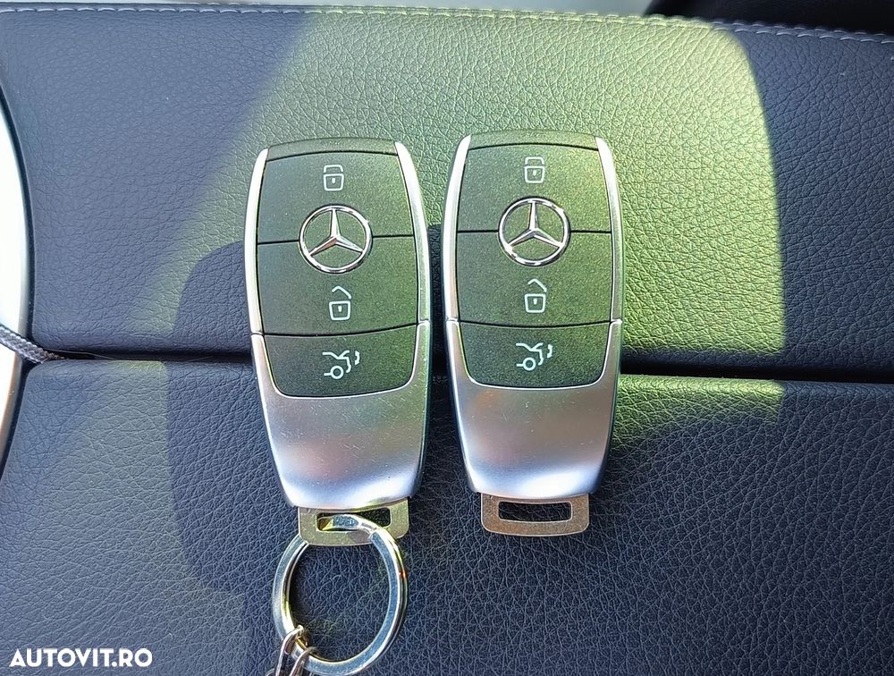 Mercedes-Benz C 300 e Aut. - 15