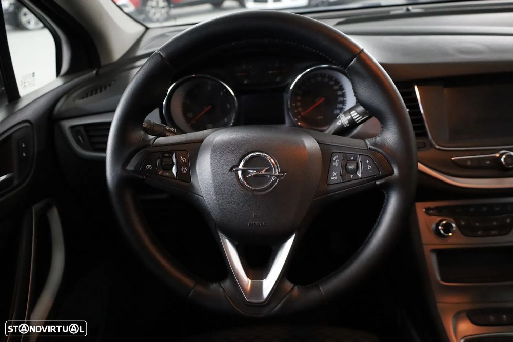 Opel Astra 1.6 D S&S 120 Anos - 14