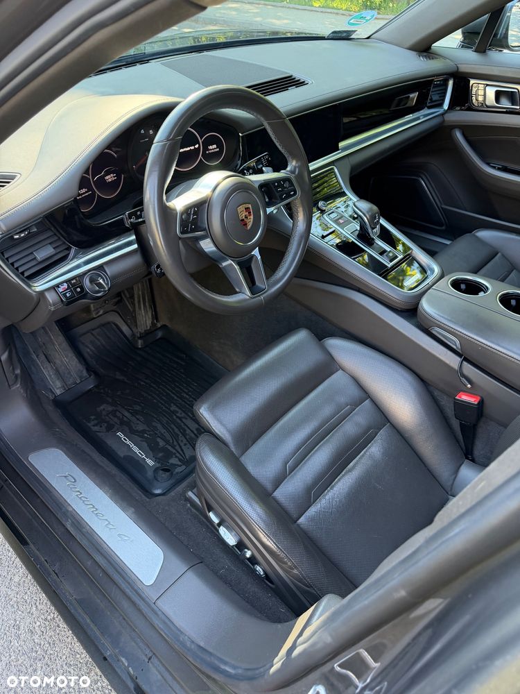 Porsche Panamera 4 - 15