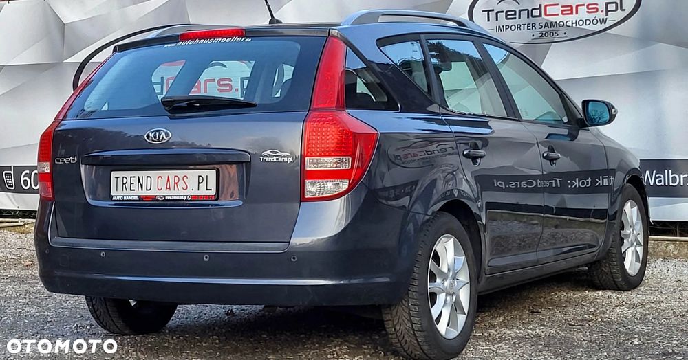 Kia Ceed 1.6 CVVT Dream-Team Edition - 28