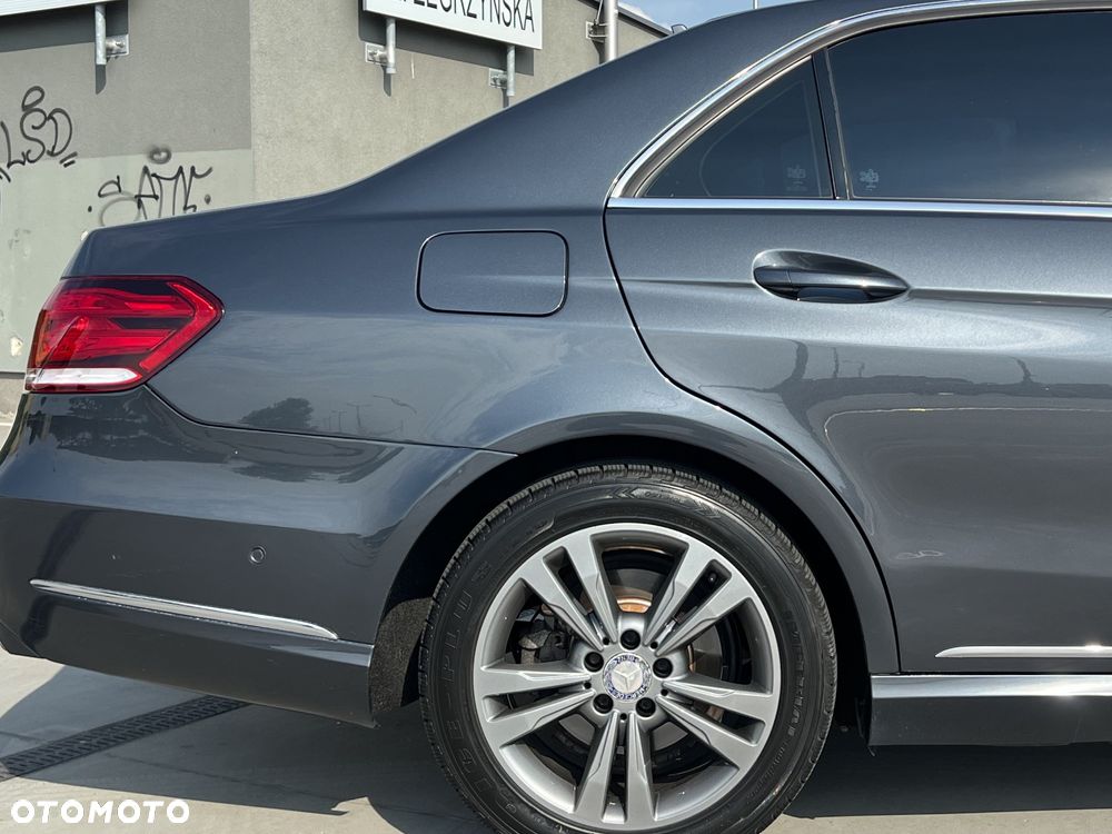 Mercedes-Benz Klasa E 220 CDI DPF BlueEFFICIENCY 7G-TRONIC Avantgarde - 9