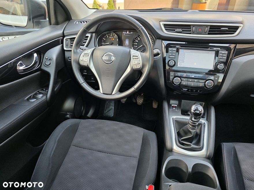 Nissan Qashqai 1.2 DIG-T N-Connecta - 24