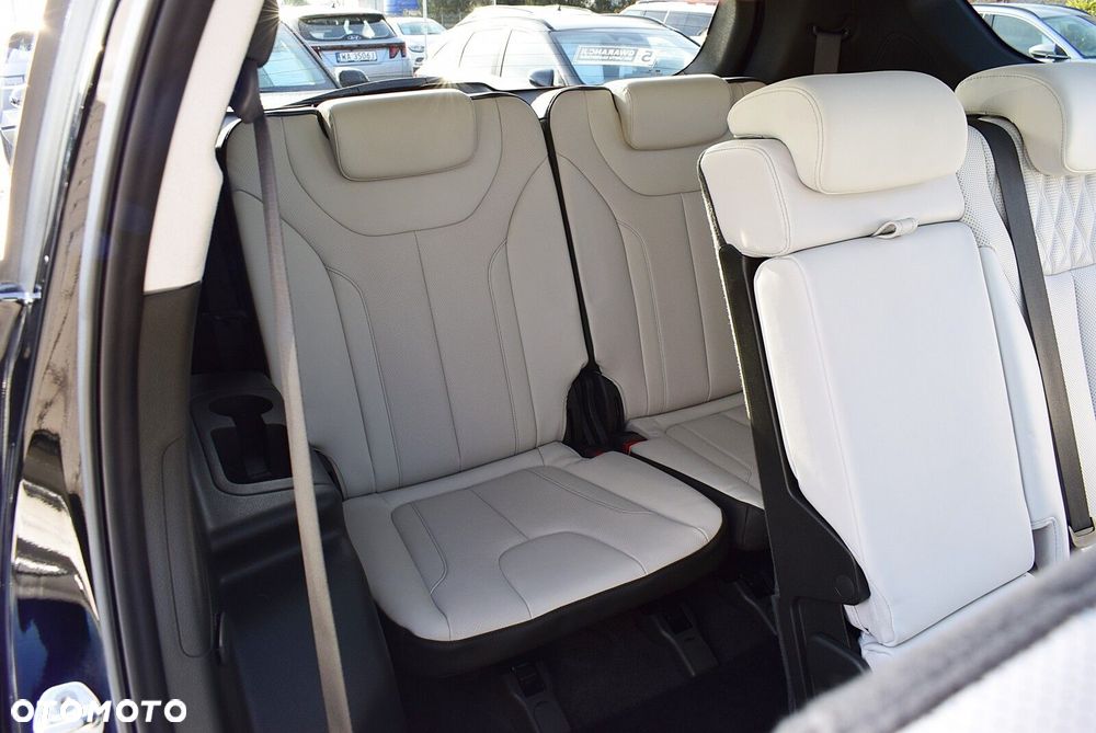 Hyundai Santa Fe - 19